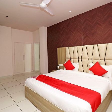 Oyo 26833 Cabana Meerut Exterior photo