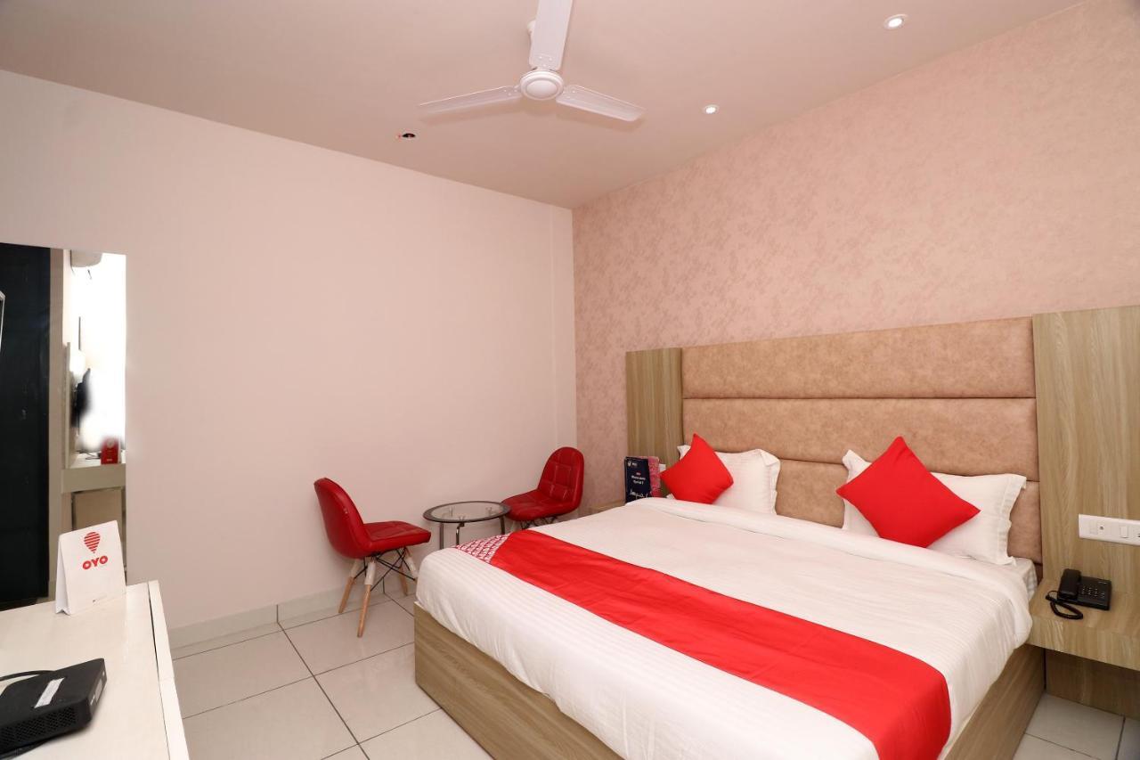 Oyo 26833 Cabana Meerut Exterior photo