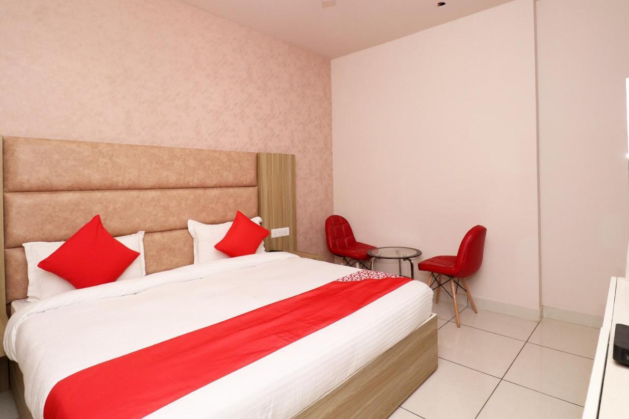 Oyo 26833 Cabana Meerut Exterior photo