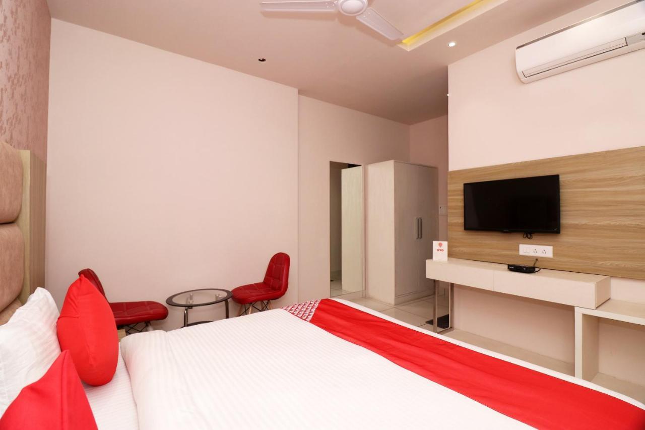 Oyo 26833 Cabana Meerut Exterior photo