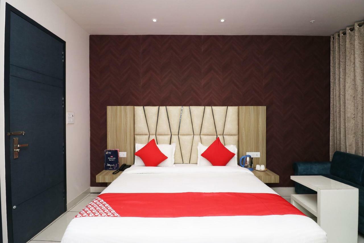 Oyo 26833 Cabana Meerut Exterior photo