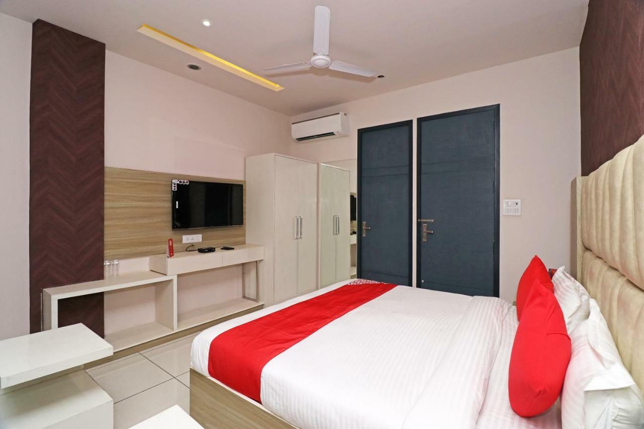 Oyo 26833 Cabana Meerut Exterior photo