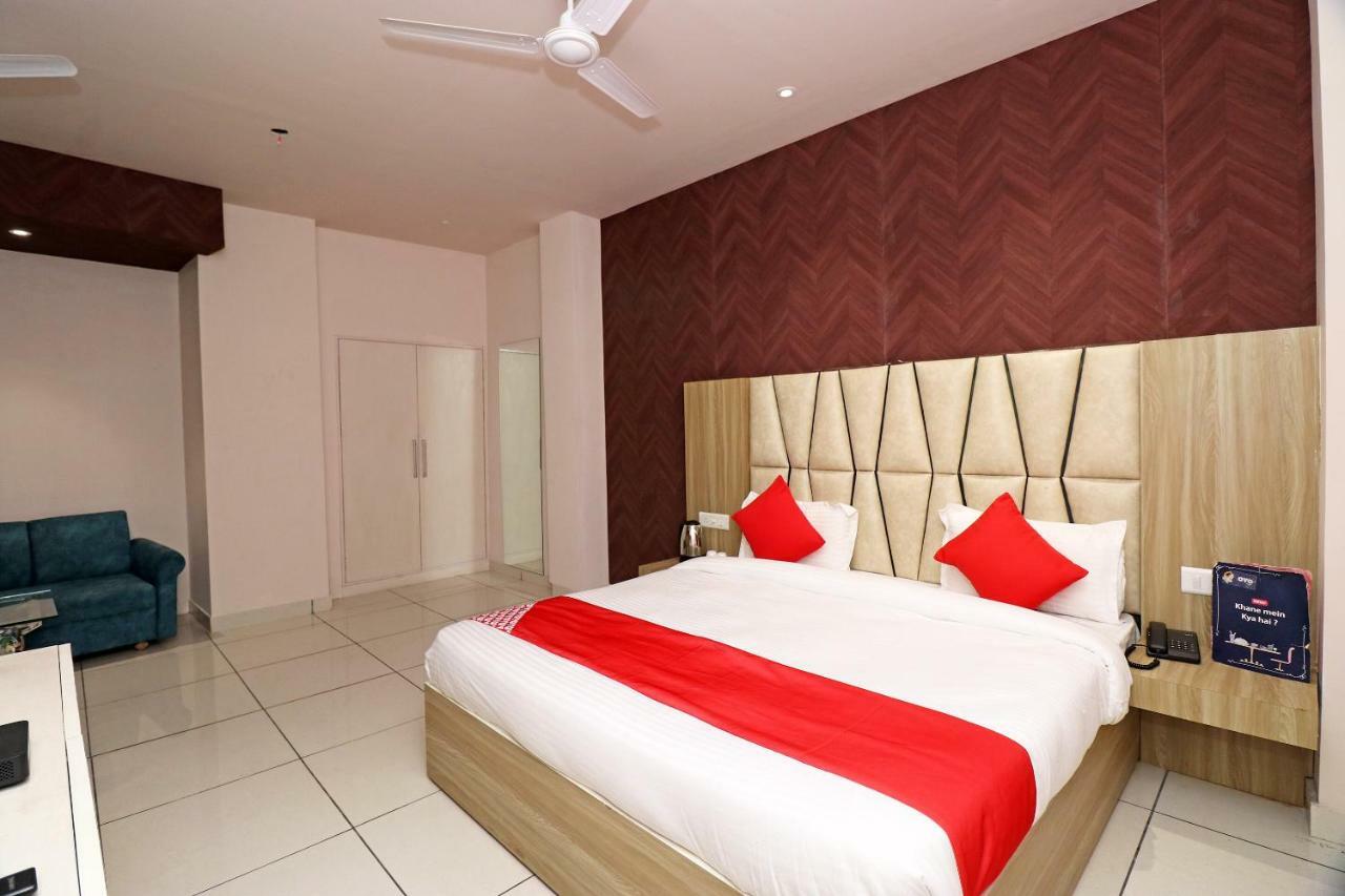 Oyo 26833 Cabana Meerut Exterior photo